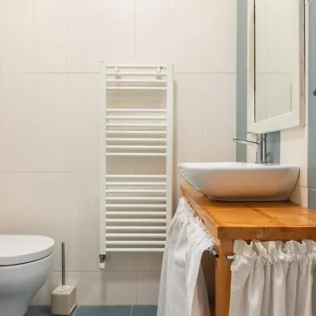 Coroncina 2 - Zona Strategica 公寓 *